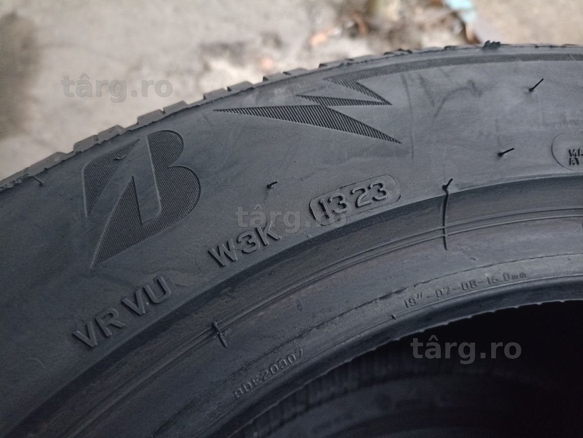 4 anvelope de iarna Bridgestone 2x235/55 R19 dot1521 2x255/50 R19 6