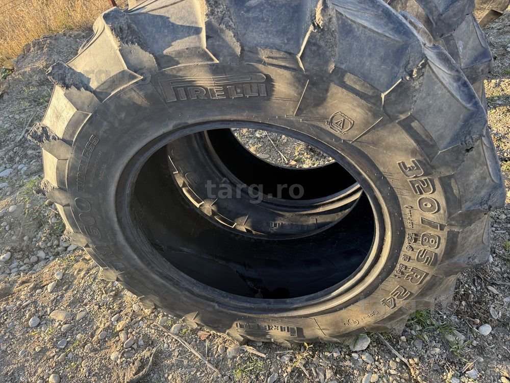 12,4r24 pirelli tractor 4