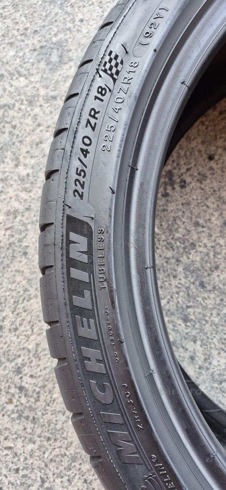 4 anvelope vara,fata Michelin 225/40/18,spate Fulda 255/35/18.Pretul este pe bucata. 3