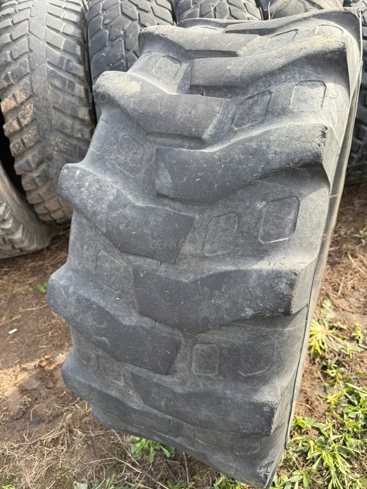 Anvelope sh 16.9 R24