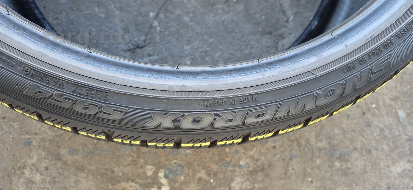 4 anvelope iarna ca si noi Toyo,255/30/20.Pretul este pe bucata. 5