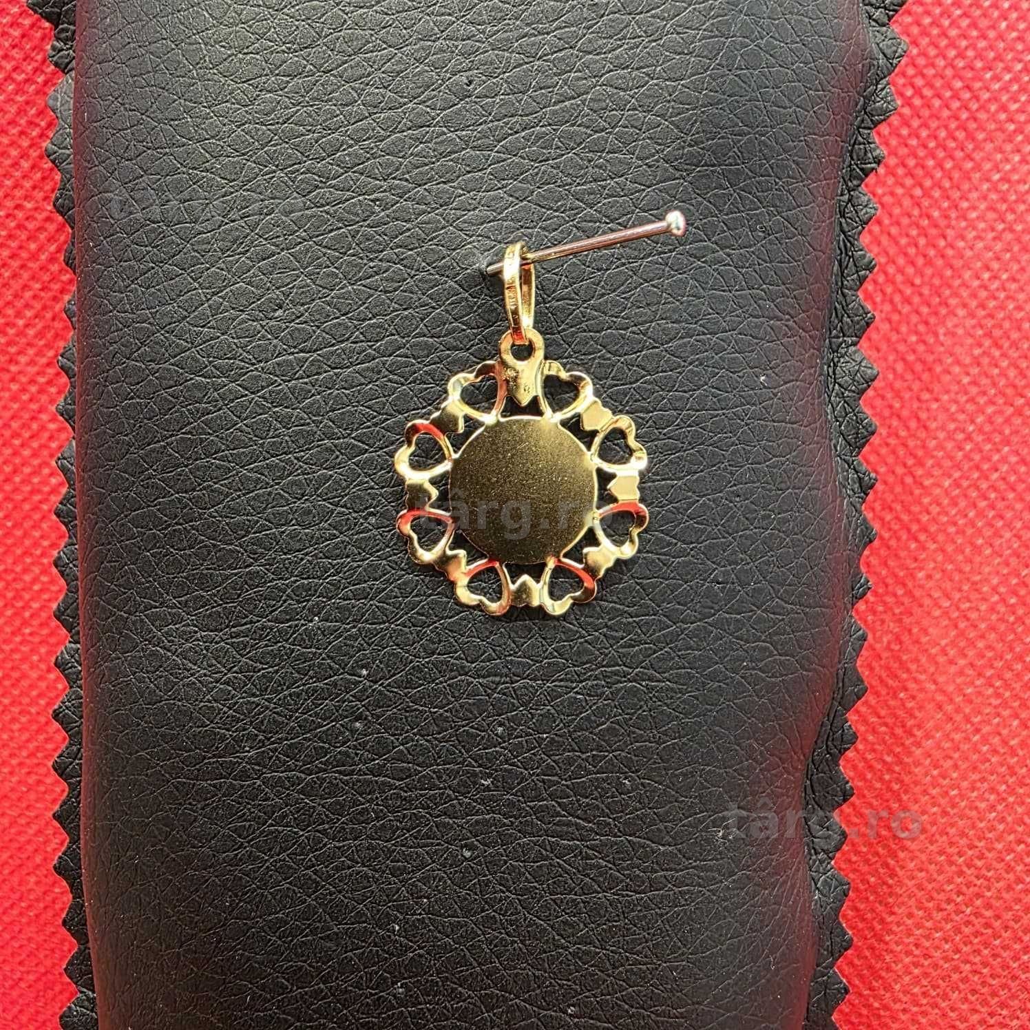 Pandantiv aur 18k 1.13g (Ag.21)