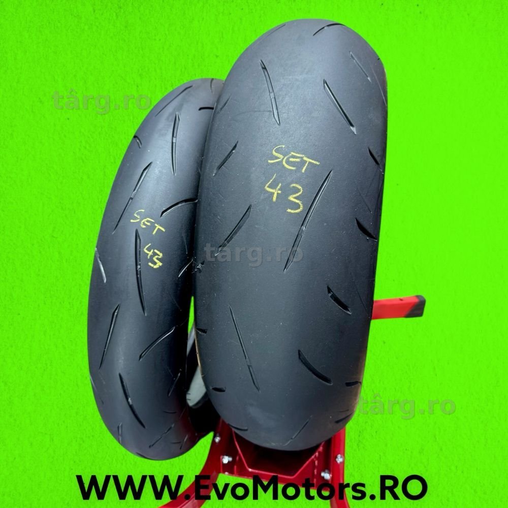 Set Anvelope Moto 120 70 17 si 190 50 17 Dunlop Roadsport2 2022 Set43