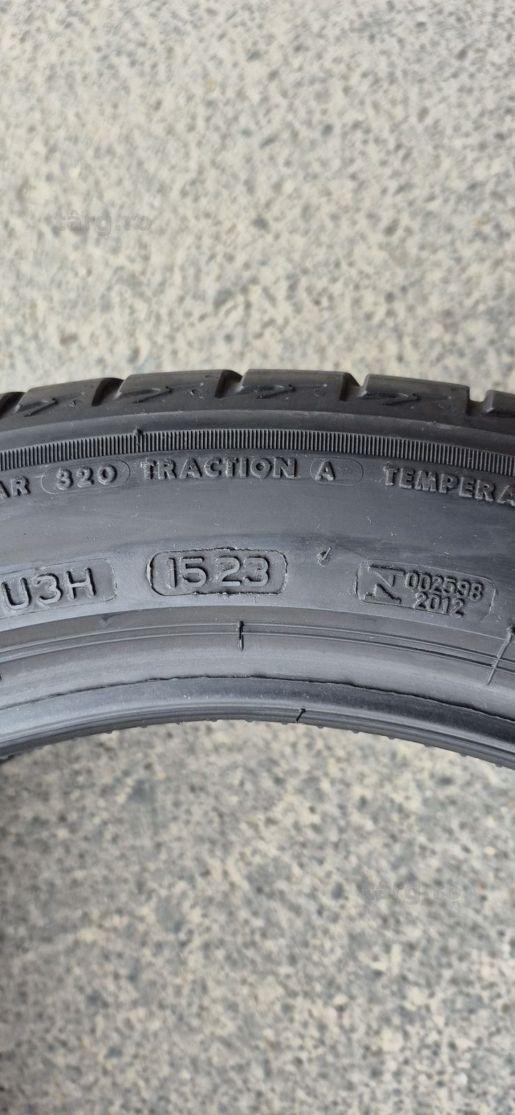 4 anvelope vara Bridgestone,fata 225/45/18,spate 255/40/18.Pret/bucata 6
