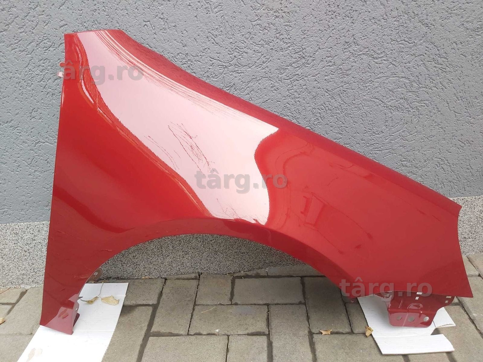 Aripa Fata Dreapta VW Golf 5 V 2004-2008 Vopsita Rosu