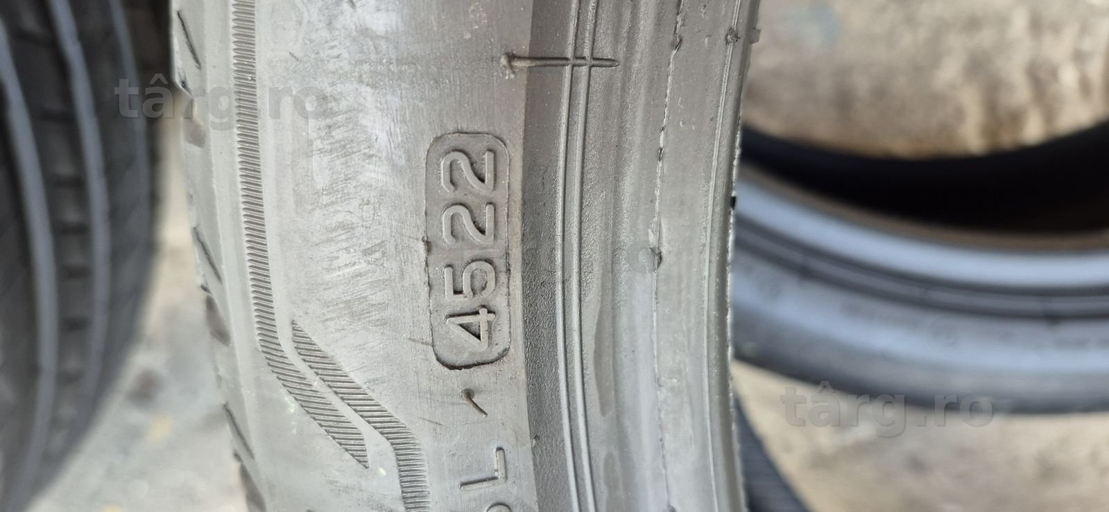 4 anvelope vara runflat Bridgestone 245/40/21.Pretul este pe bucata. 8
