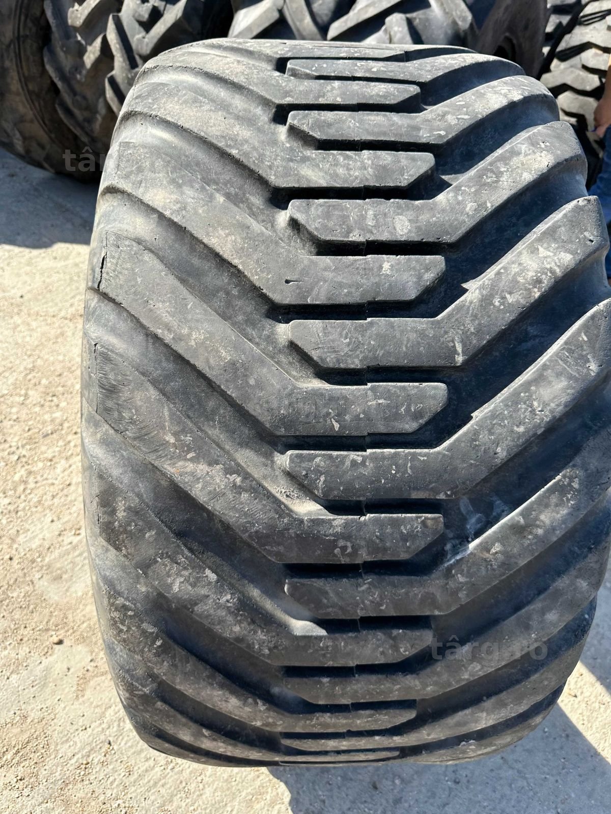 Cauciuc 550.60 r22,5 BKT