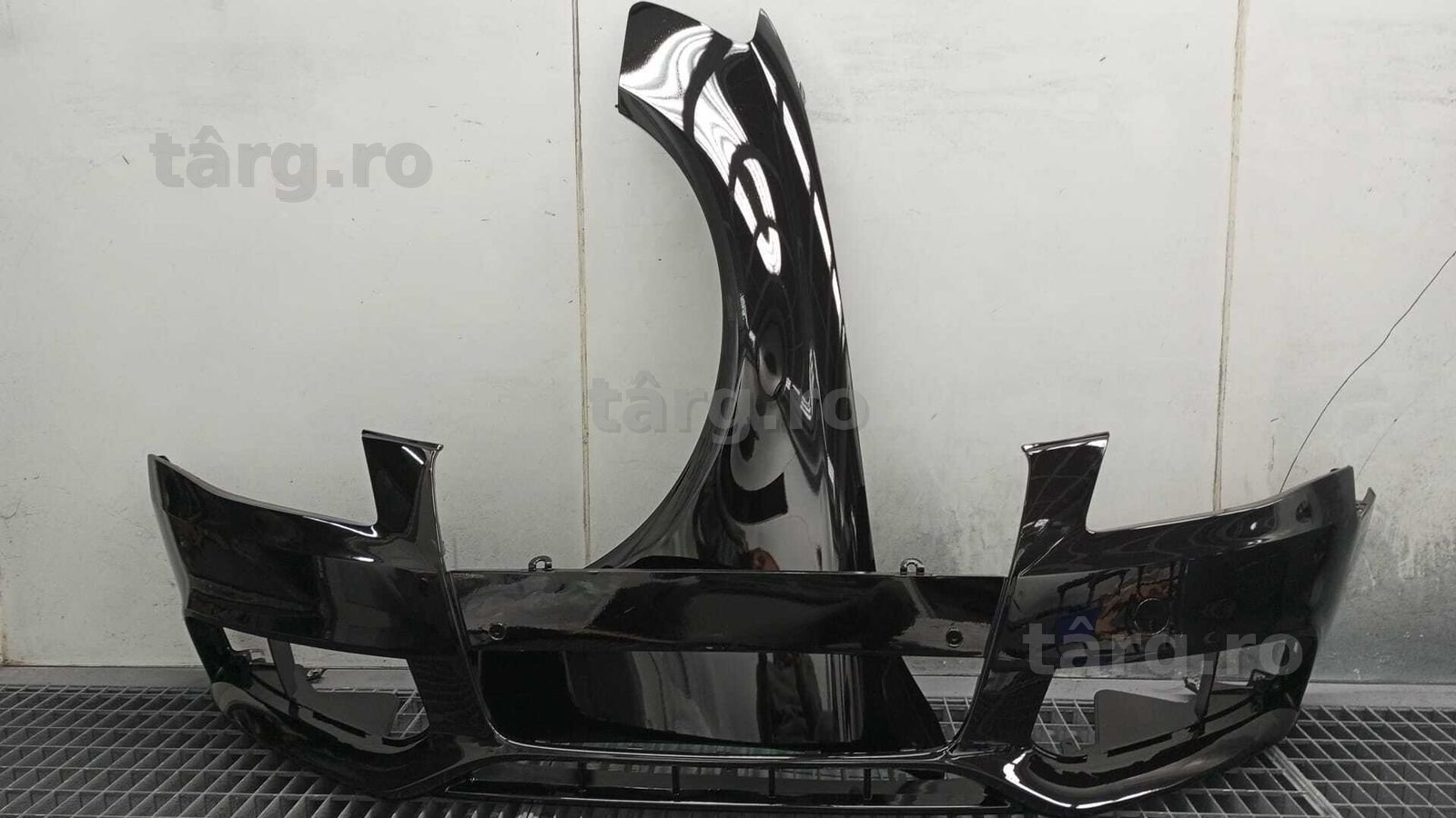 Bara & Aripa Fata Stanga Audi A4 B8 An 2007-2011 (LY9B (Negru))