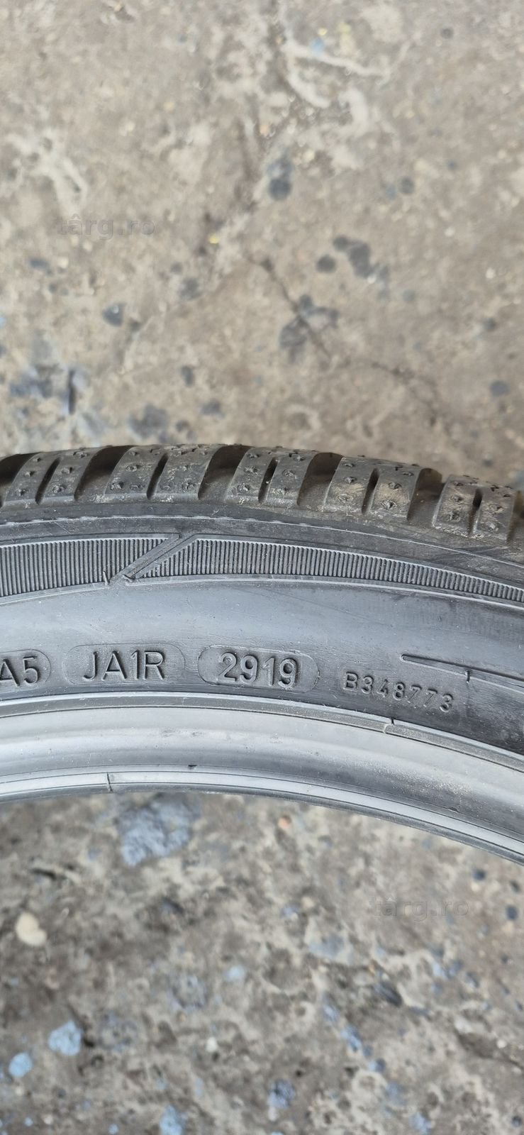 4 anvelope iarna noi Dunlop 265/40/20.Pretul este pe bucata. 8