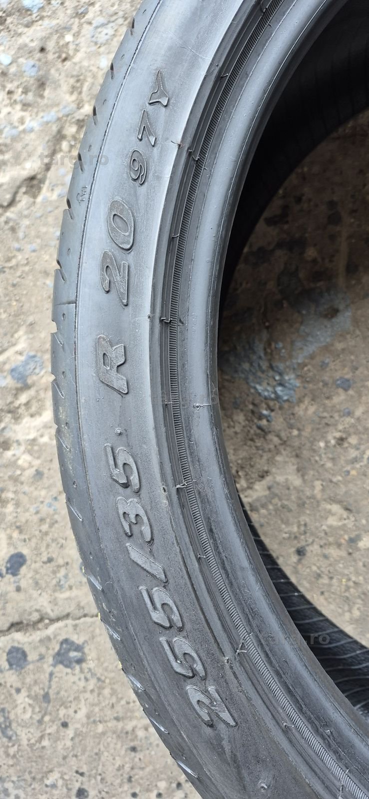 4 anvelope vara ca noi  Pirelli 255/35/20.Pretul este pe bucata. 6