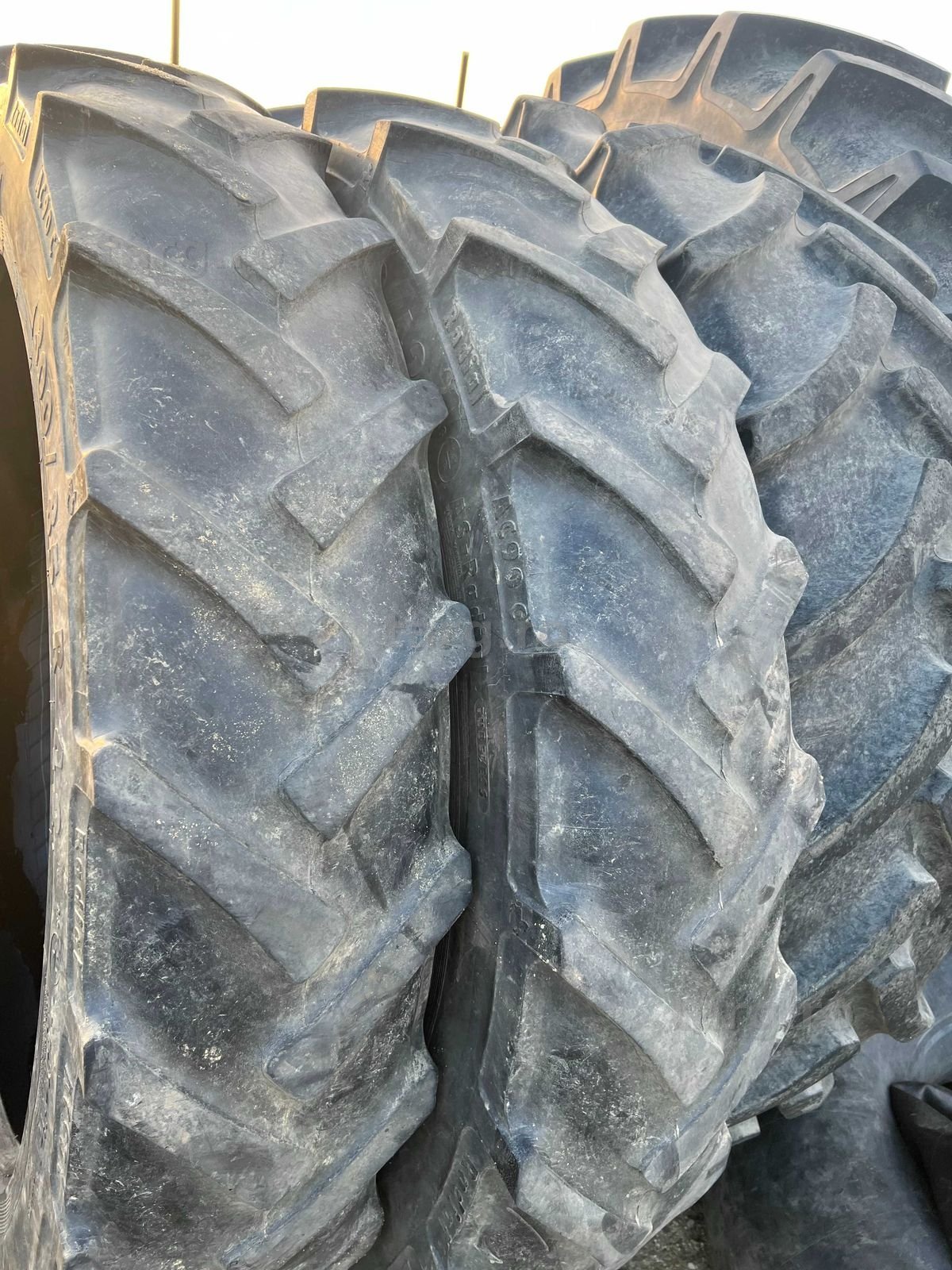 Anvelope sh 300/85 R42 Continental
