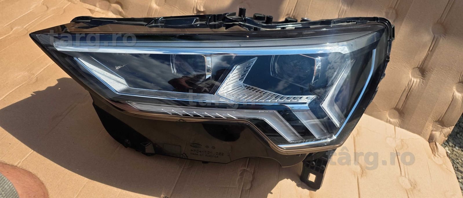 Far stanga Matrix LED Audi Q3 F3 83A 2020 / 2021 / 2022 2023