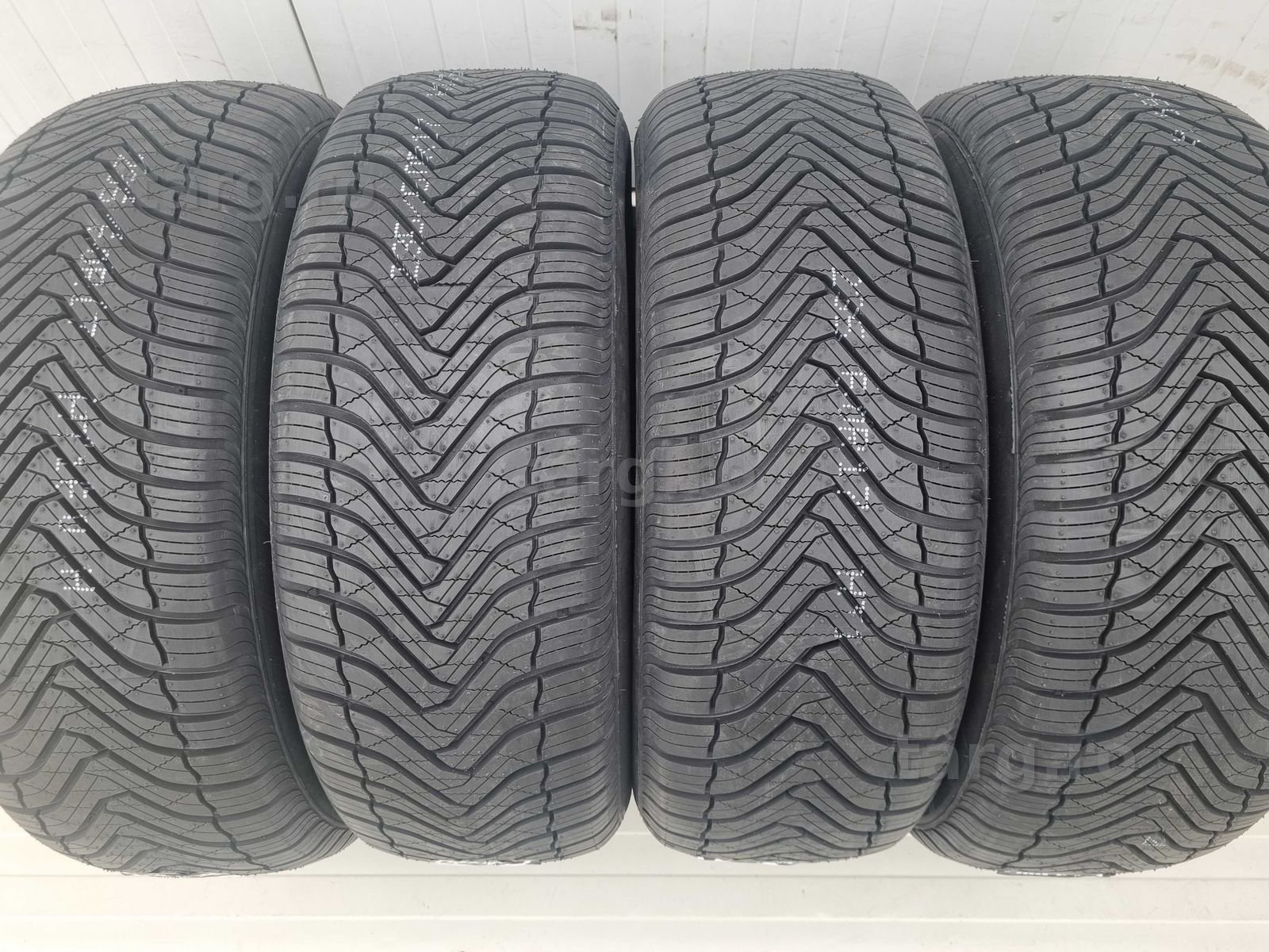235/60 R17, 102V, GRIPMAX, Anvelope mixte vara/iarna M+S 2