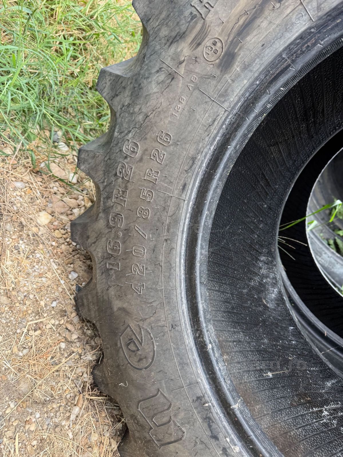 16.9r26 firestone 9