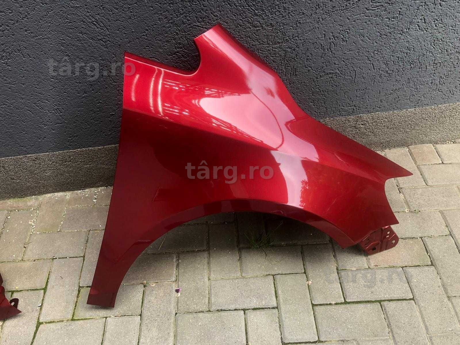 Aripa Fata Dreapta VW Golf 5/V Plus 2005-2009 Vopsita Rosu