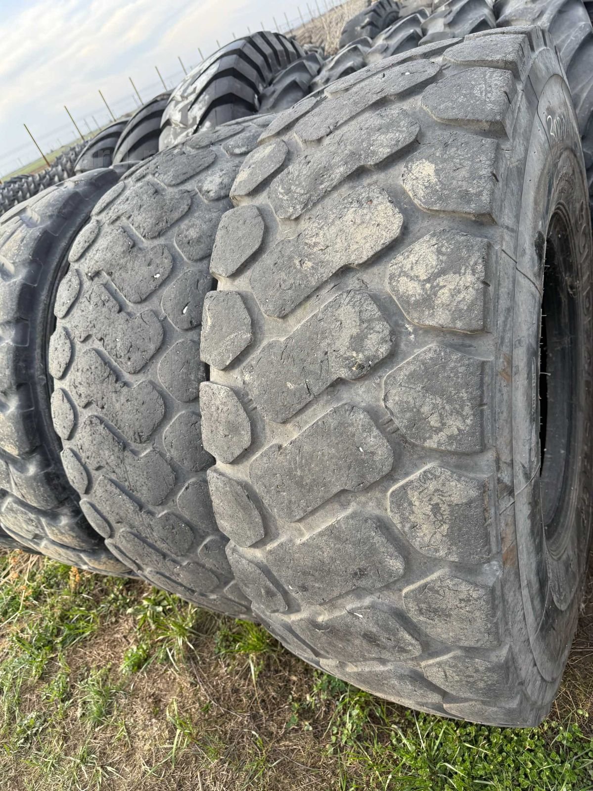 Anvelope sh 20.5 R25 2