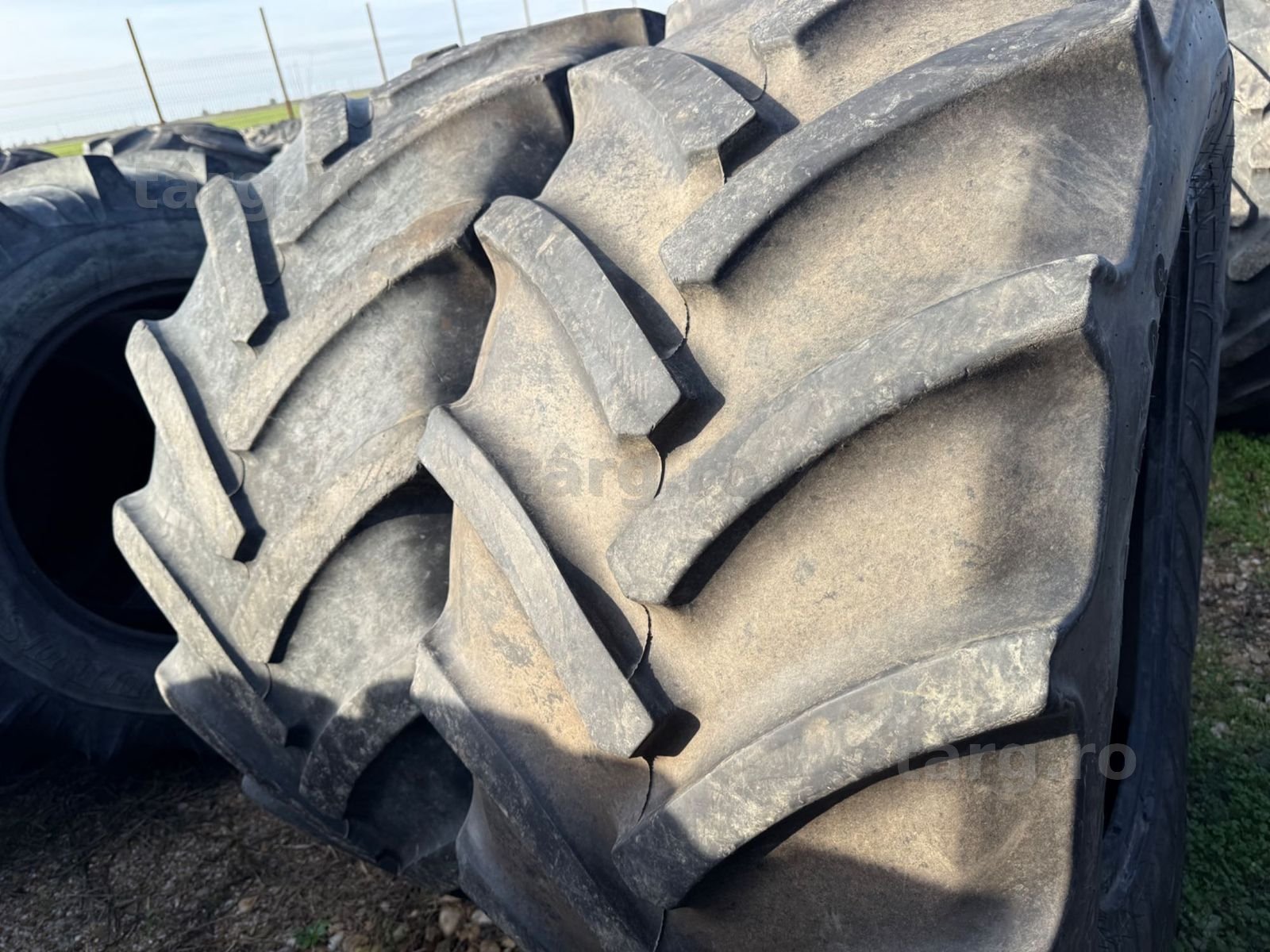 540/65r28 mitas si continental 2