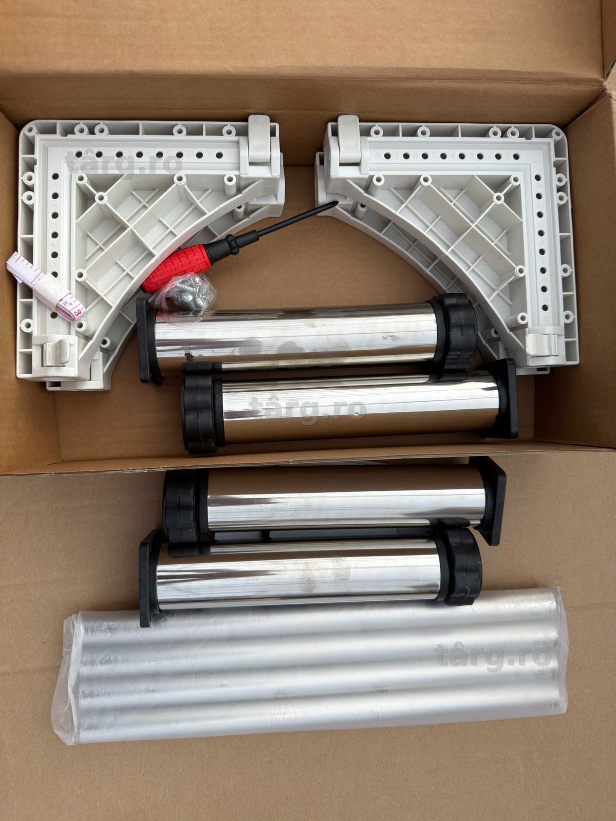 DEWEL suport pentru frigider / electrocasnice 23-26 cm, bază reglabilă 2