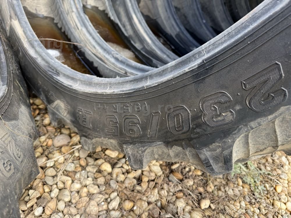230/95r44 taurus 7