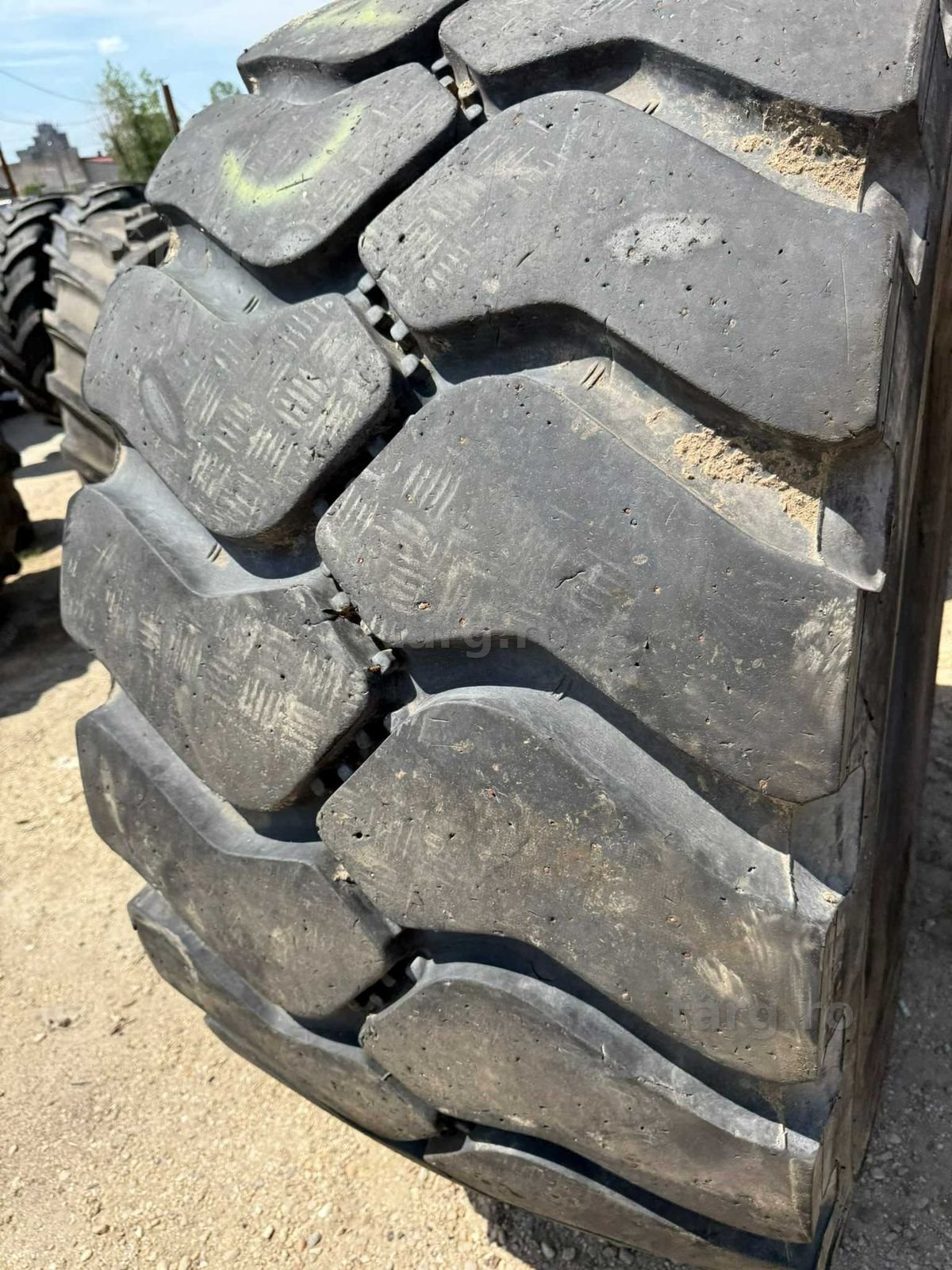 Cauciucuri 26.5 r25 5