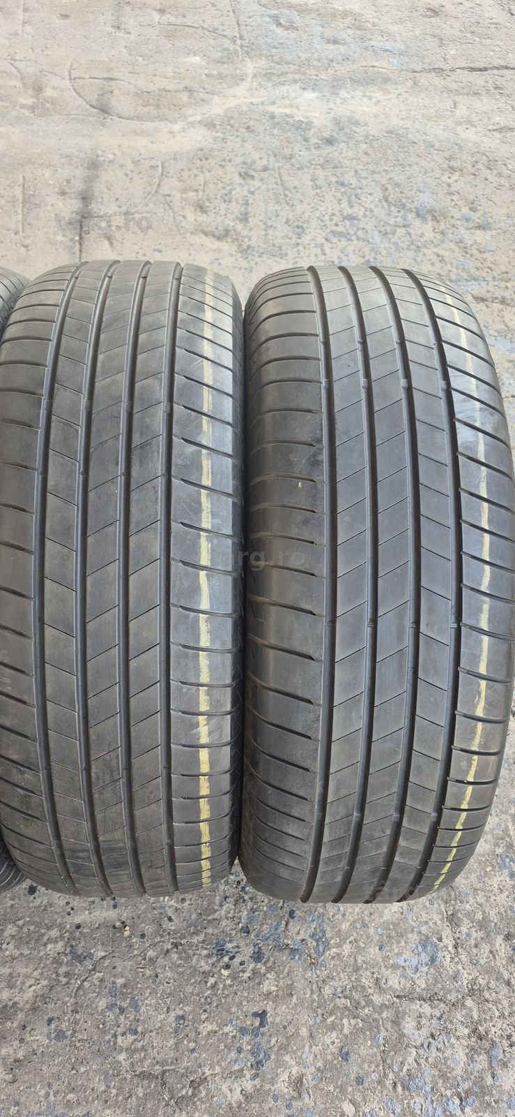 4 anvelope vara Bridgestone 265/65/17,dot 2020.Pretul este pe bucata. 2