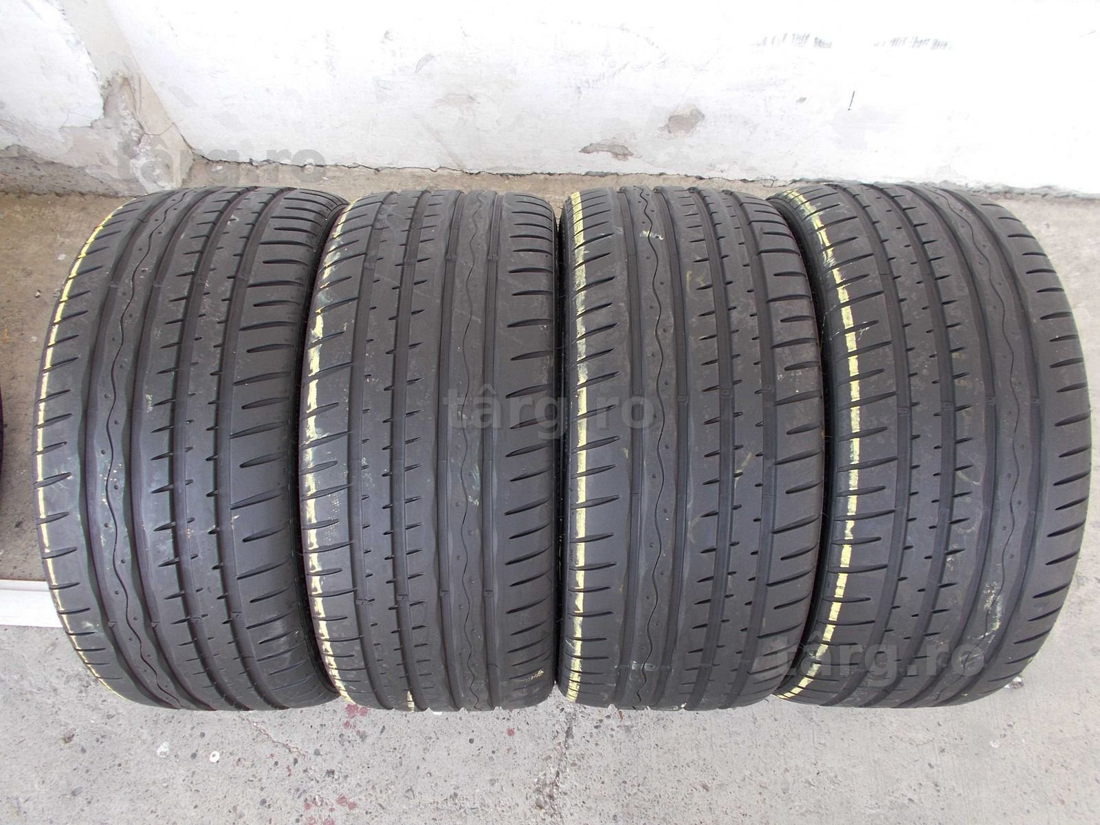 4 anvelope vara Hankook 235 30 20 profil 2x6,5--2x7mm Dot 5217