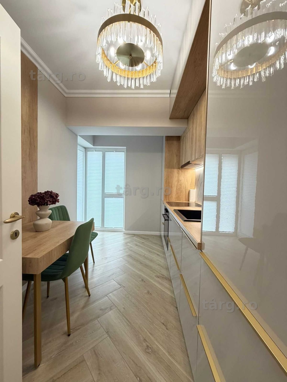 LUX LUX ! Glam Apartments Regim Hotelier Centru Palas Mall Palas Campus Aeroport EV-PC 4