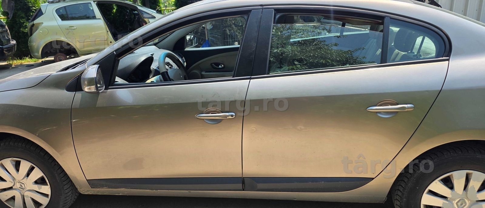 Usa stanga fata Renault Fluence 2010 2011 / 2012 2013 / 2014 2015