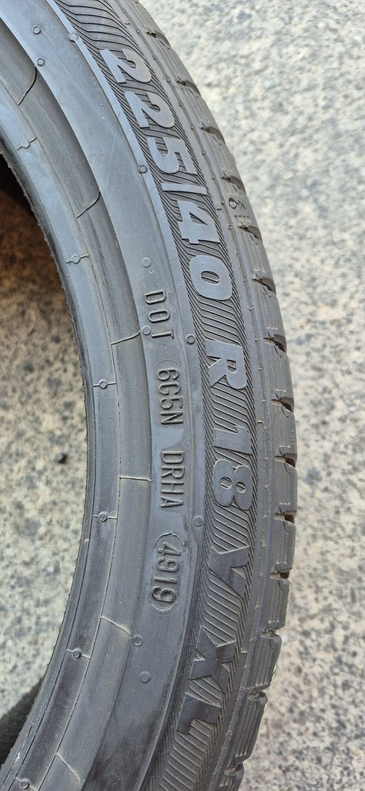4 anvelope vara ca noi Semperit,fata 225/40/18,spate 255/35/18.Pretul este pe bucata. 5