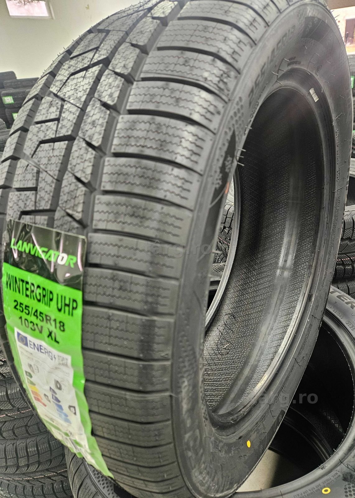 255/45 R18, 103V, LANVIGATOR Wintergrip UHP, Anvelope iarna M+S 2