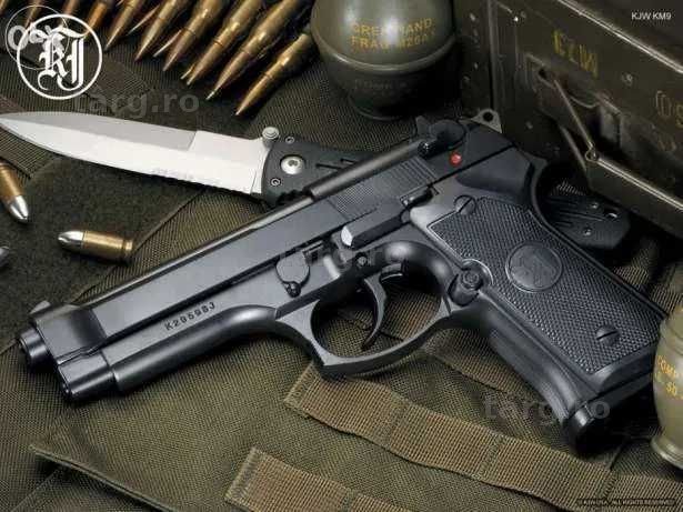 Pistol airsoft taurus cu aer comprimat de la Beretta,FoarteRealist CO2
