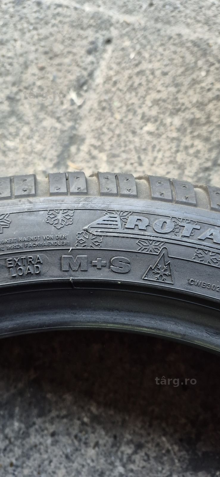 4 anvelope iarna Dunlop,fata 225/45/18,spate 255/40/18.Pret/bucata. 8