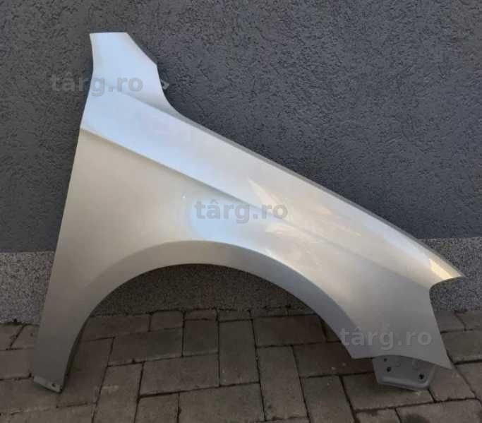 Aripa Fata Dreapta VW Passat B7 An 2011-2014 Vopsita Gri Deschis