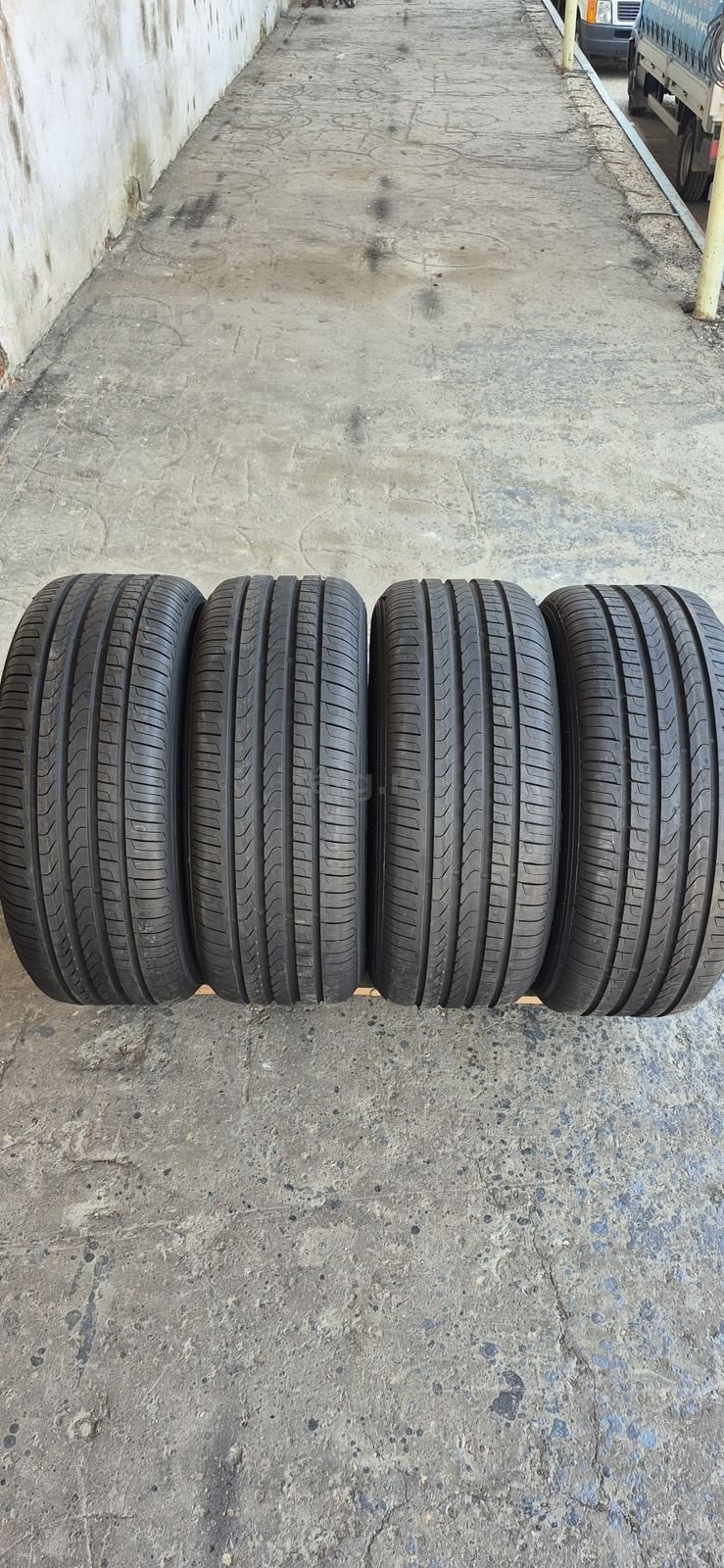 4 anvelope vara noi runflat Pirelli 255/55/18,dot 2024.Pretul este pe bucata