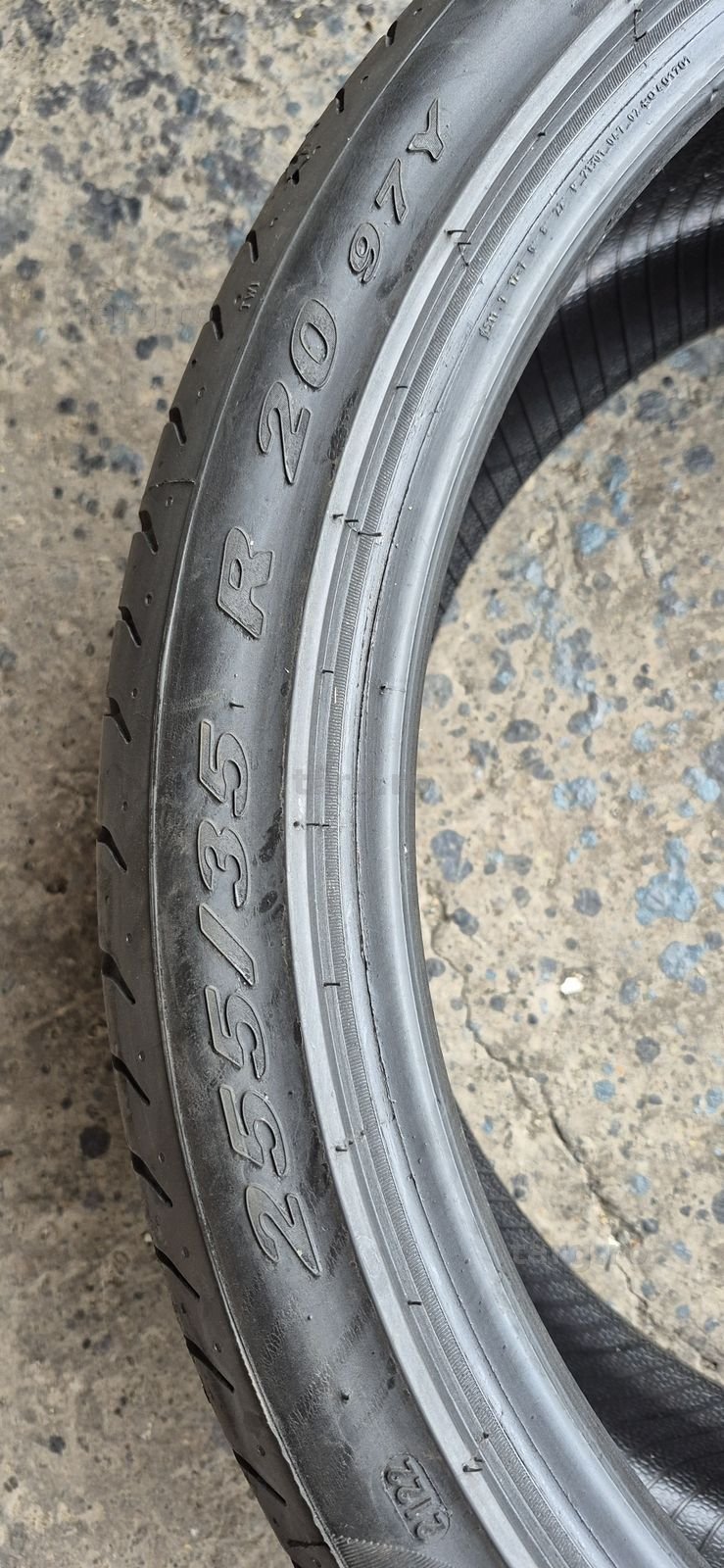 4 anvelope vara Pirelli 255/35/20,dot 2022-2024.Pretul este pe bucata 6