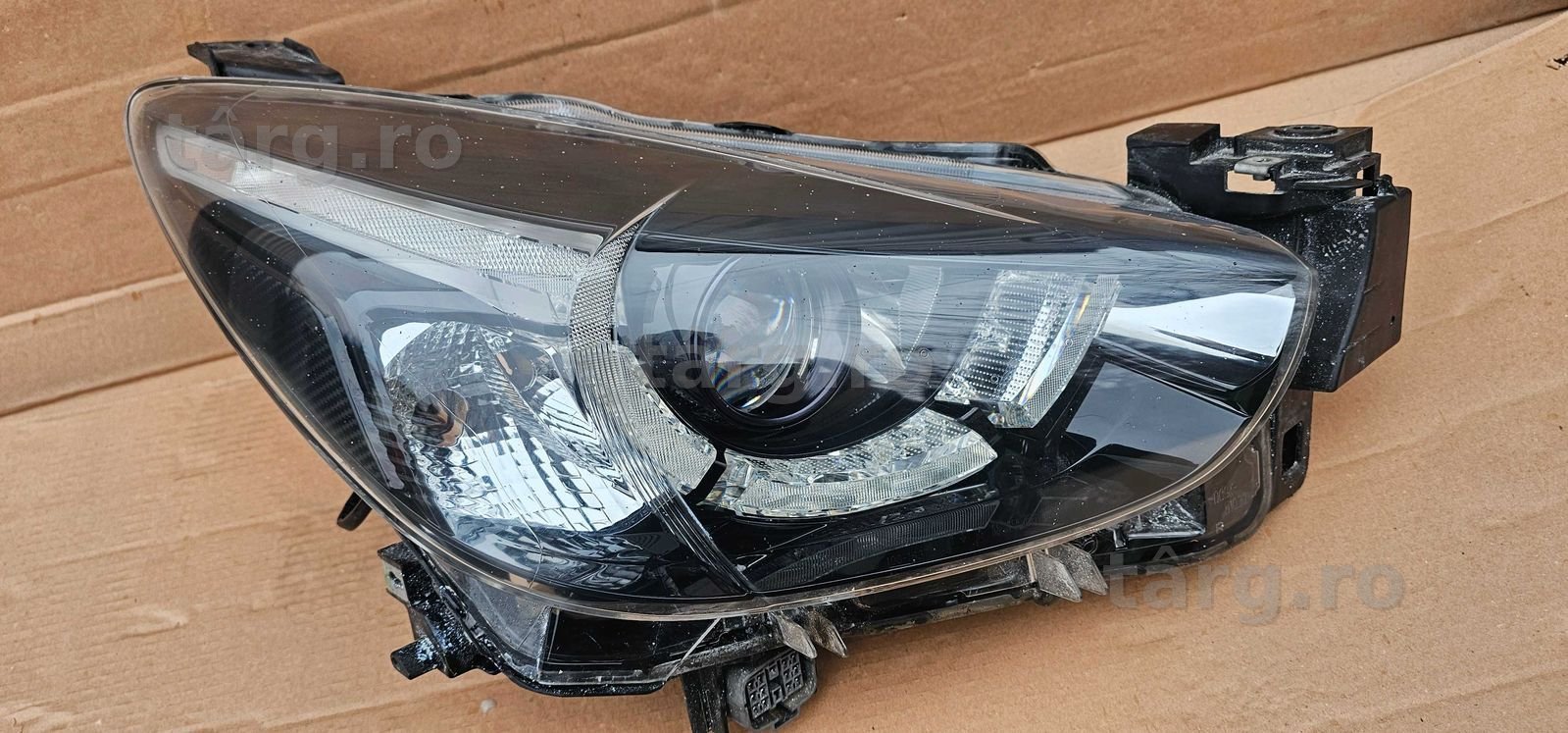 Far dreapta LED Mazda 2 2015 / 2016 / 2017 / 2018