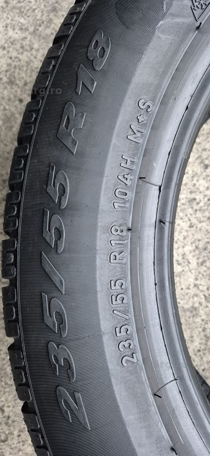 4 anvelope iarna ca si noi Pirelli 235/55/18.Pretul este pe bucata. 6
