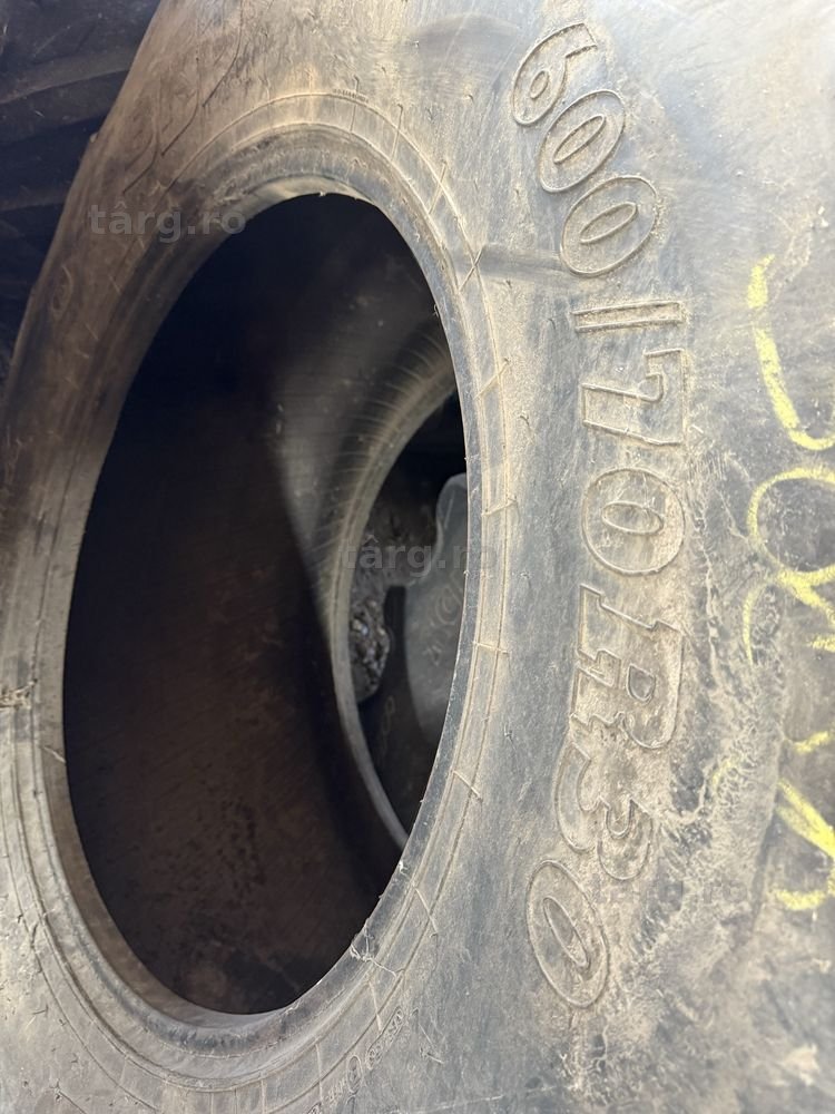 600/70r30 bkt tractor 4
