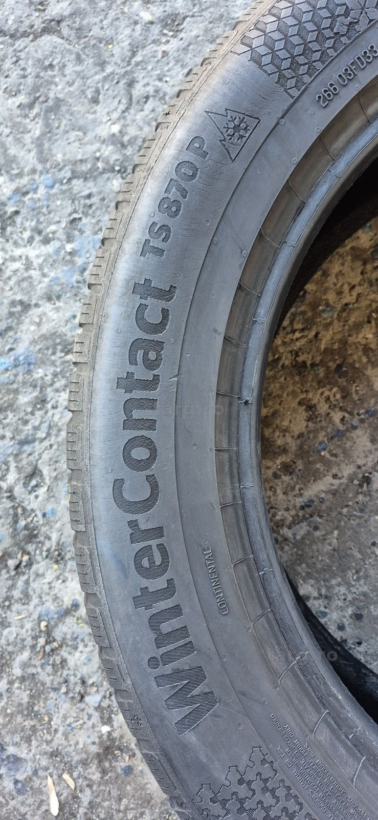4 anvelope iarna Continental 255/50/19.Pretul este pe bucata. 5