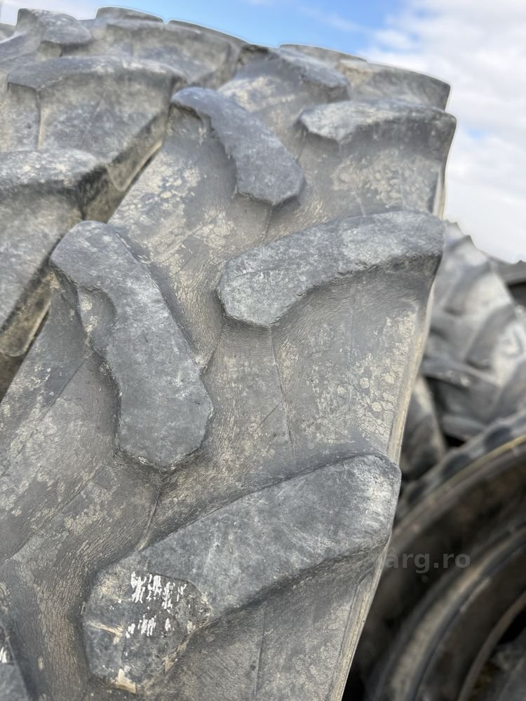 230/95r44 pirelli 4