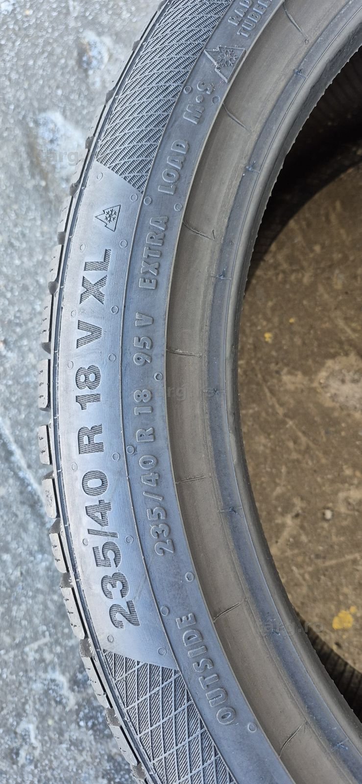 4 anvelope iarna Continental,fata 235/40/18,spate 265/35/18.Pret/buc. 6