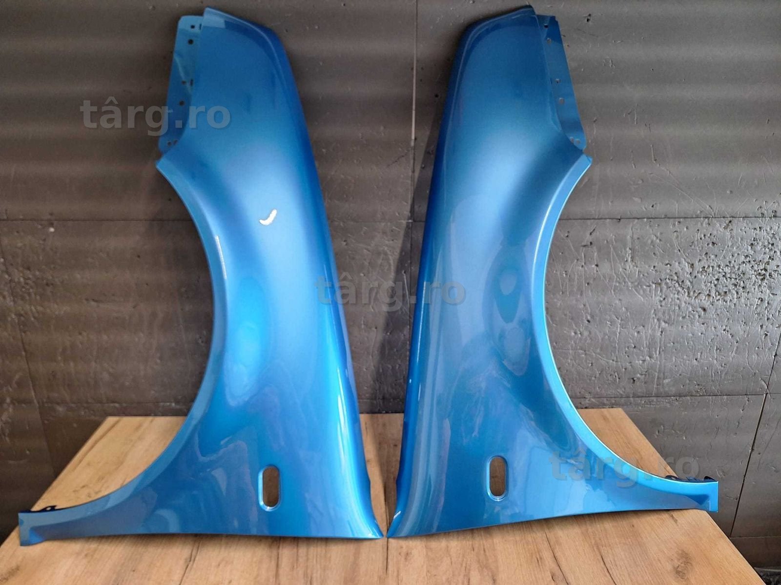 Aripa Fata Dreapta & Stanga VW Golf 4 IV 1998-2004 (LD5W (Albastru))