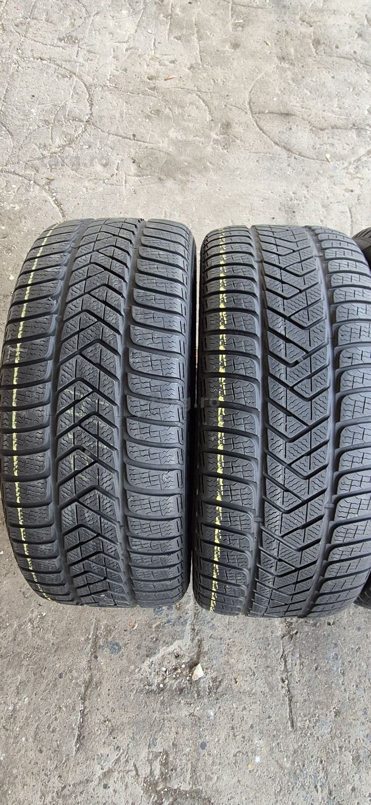 4 anvelope iarna Pirelli,fata 245/45/18,spate 275/40/18.Pret/bucata 2