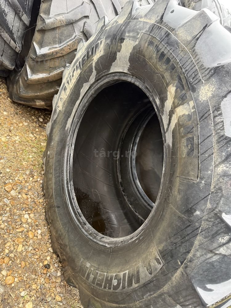 540/65r28 michelin 4