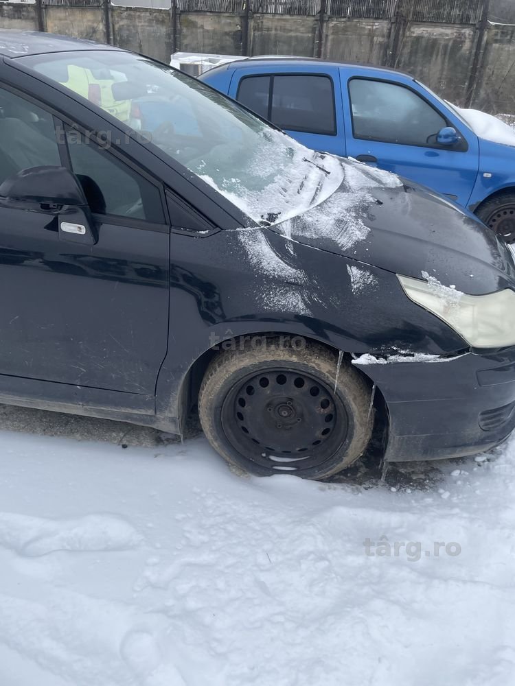 Aripa dreapta fata Citroen C4