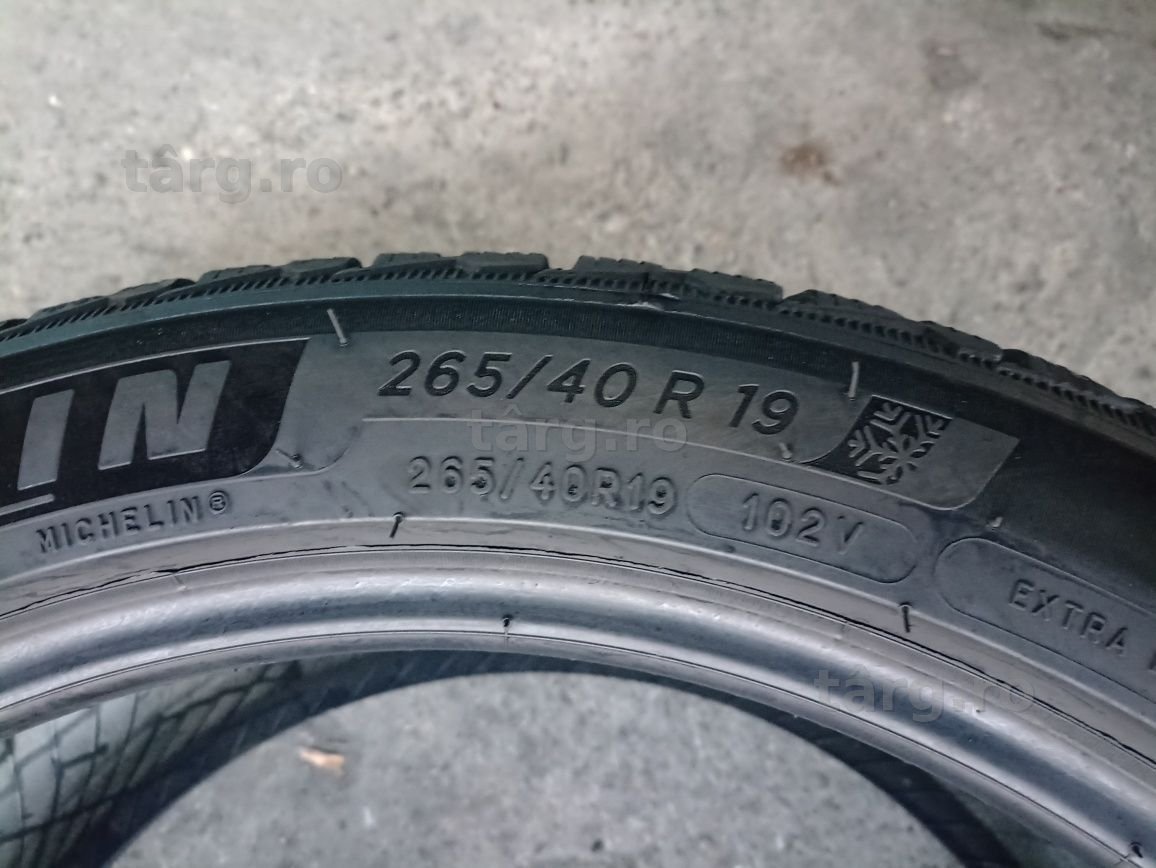 2 anvelope de iarna ca si noi Michelin 265/40 R19 dot 0523 4