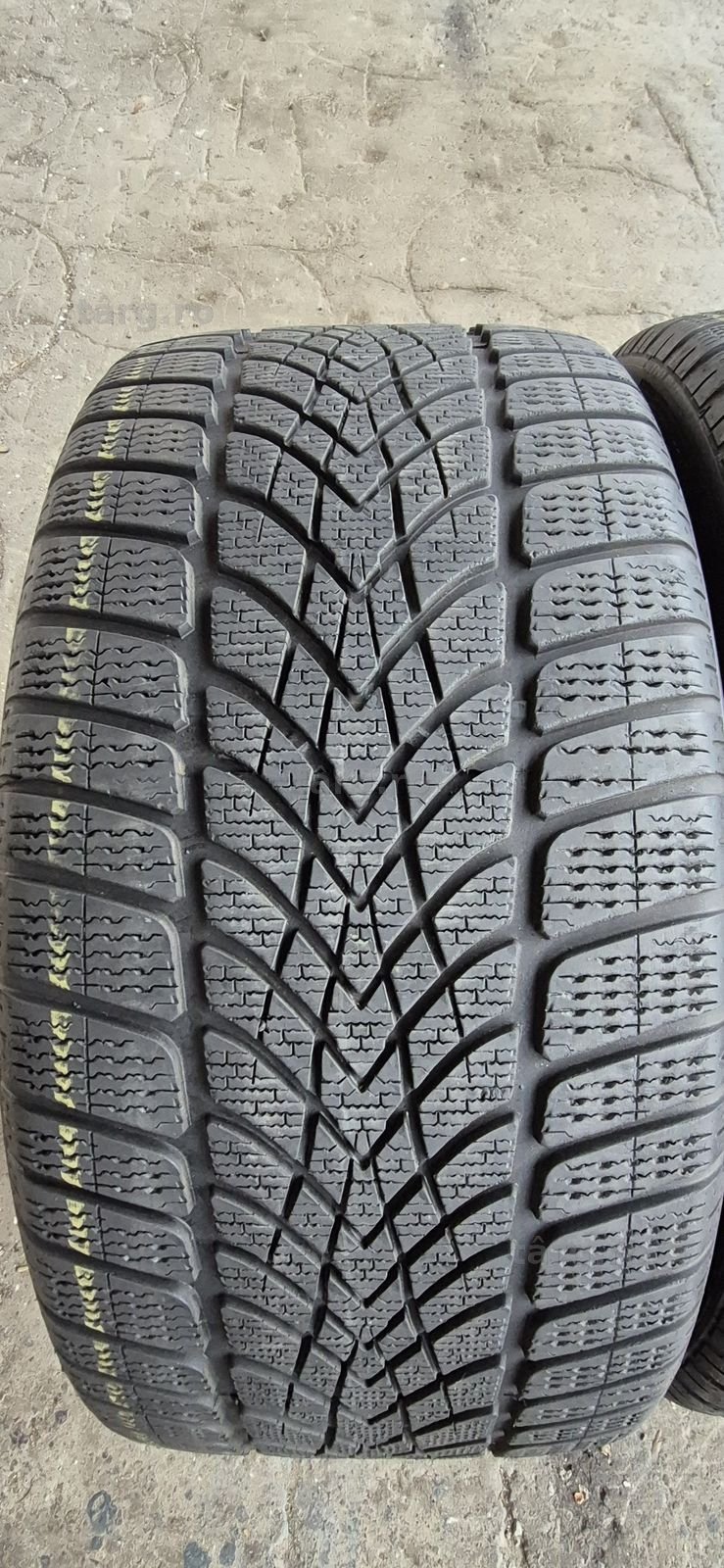 4 anvelope iarna Dunlop 285/30/21.Pretul este pe bucata. 3