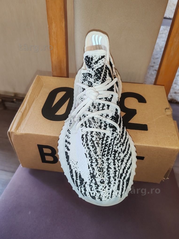 Adidas yeezy boost 350 v2 zebra 3