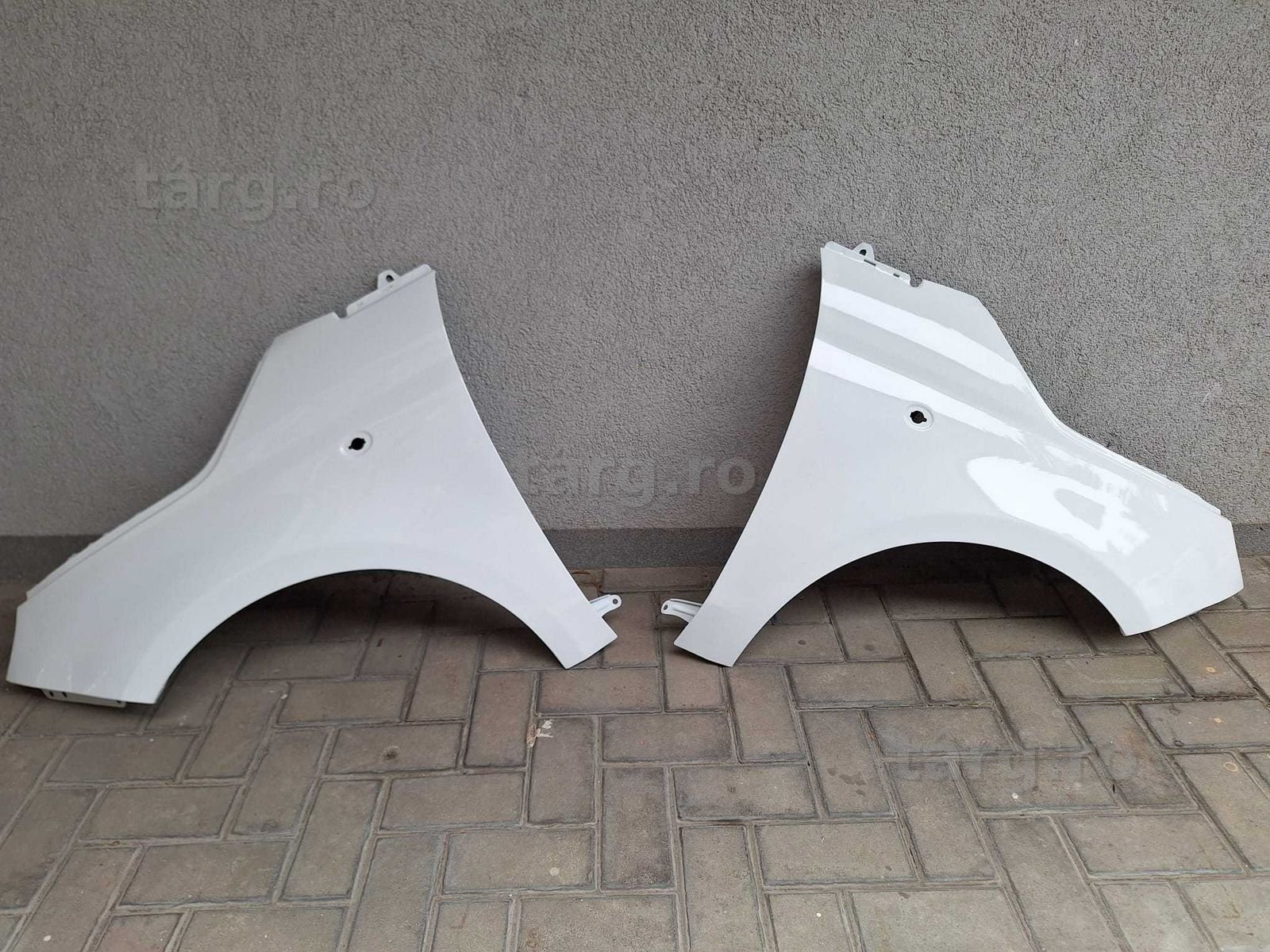 Aripa Fata Dreapta & Stanga Fiat 500 An 2007-2015 Vopsita Alb