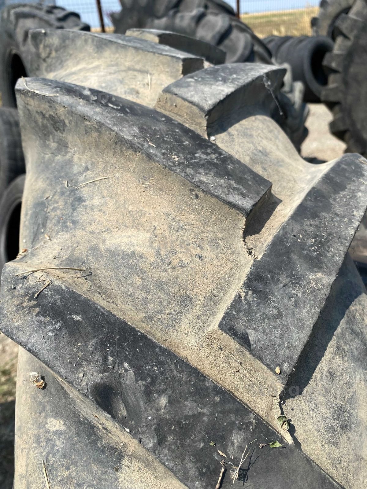 Anvelope sh 12.4 R32 Barum 4